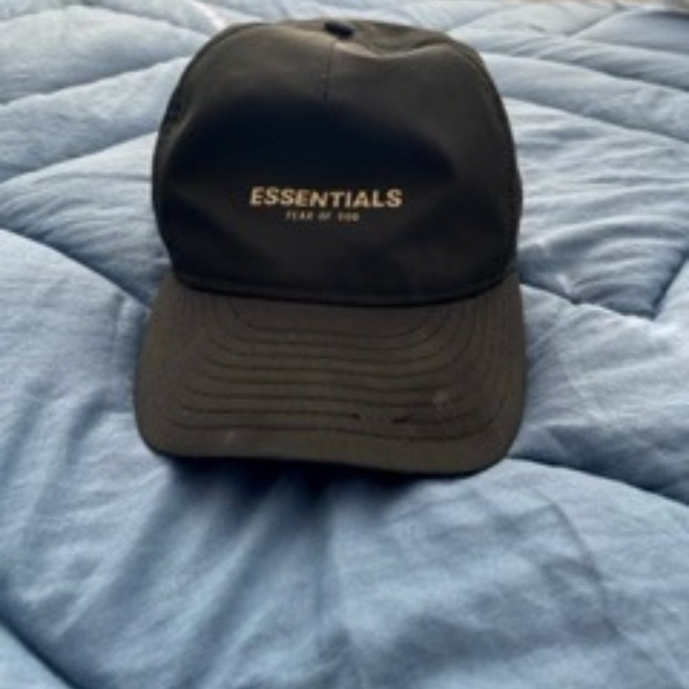 Fear of God essentials black adjustable cap